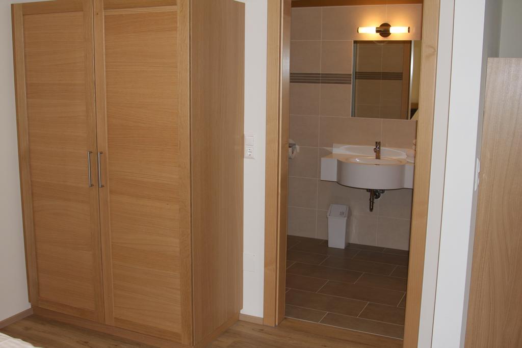 Pension & Weingut Storchenblick Illmitz Exterior foto
